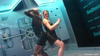 Sexy amateur chicks own the wet dancefloor Screencap 41 on www.sinx.com