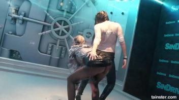 Sexy amateur chicks own the wet dancefloor Screencap 48 on www.sinx.com