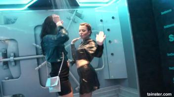 Sexy amateur chicks own the wet dancefloor Screencap 5 on www.sinx.com