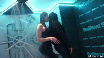 Sexy amateur chicks own the wet dancefloor Screencap 67 on www.sinx.com