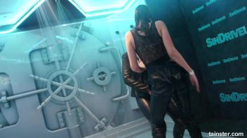 Sexy amateur chicks own the wet dancefloor Screencap 68 on www.sinx.com