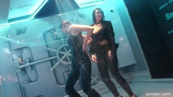 Sexy amateur chicks own the wet dancefloor Screencap 75 on www.sinx.com