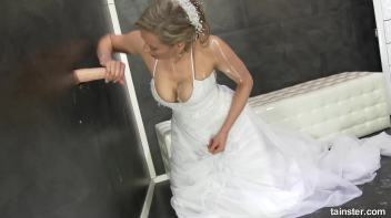 Wedding Cum Party Screencap 45 on www.sinx.com