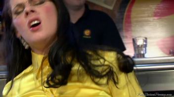 Winter Piss Fun Screencap 37 on www.sinx.com