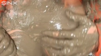 Big Titted Babe Smears Mud Over Herself Screencap 28 on www.sinx.com