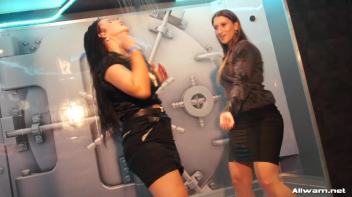 Work That Wetlook Screencap 1 on www.sinx.com