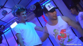 GGC White Sensation Part 2 - Cam 1 Screencap 9 on www.sinx.com