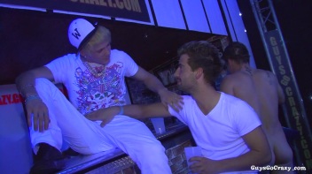 GGC White Sensation Part 2 - Cam 1 Screencap 21 on www.sinx.com