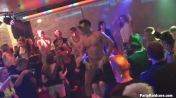 Party Hardcore Gone Crazy Vol. 33 Part 4 - Cam 2 Screencap 72 on www.sinx.com