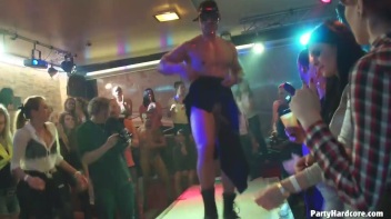 Party Hardcore Gone Crazy Vol. 33 Part 4 - Cam 2 Screencap 83 on www.sinx.com