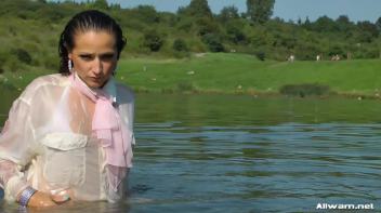 Gina Killmer At Her Wetlook Best Screencap 64 on www.sinx.com