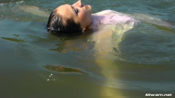 Gina Killmer At Her Wetlook Best Screencap 69 on www.sinx.com