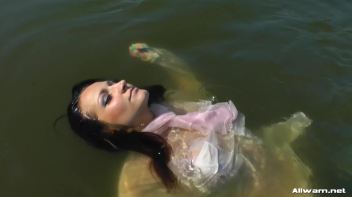 Gina Killmer At Her Wetlook Best Screencap 70 on www.sinx.com