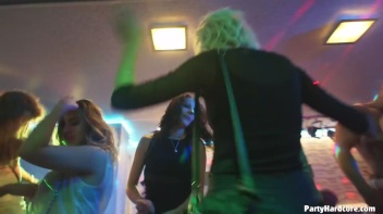 Party Hardcore Gone Crazy Vol. 32 Part 7 - Cam 3 Screencap 93 on www.sinx.com