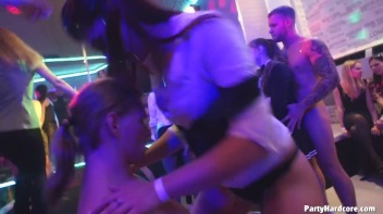 Party Hardcore Gone Crazy Vol. 32 Part 7 - Cam 3 Screencap 25 on www.sinx.com