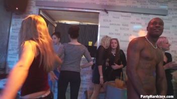 Party Hardcore Gone Crazy Vol. 32 Part 7 - Cam 3 Screencap 73 on www.sinx.com