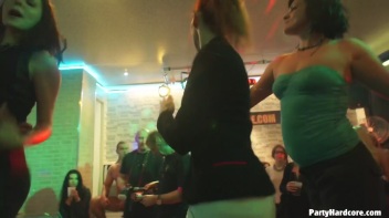 Party Hardcore Gone Crazy Vol. 32 Part 7 - Cam 3 Screencap 75 on www.sinx.com