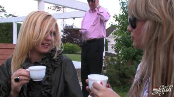 Lucky Lurker Screencap 11 on www.sinx.com