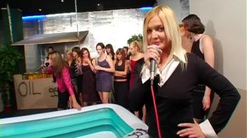 Oily Wrestling Battle You Gotta See! Screencap 1 on www.sinx.com