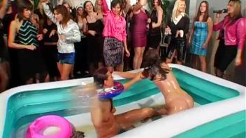 Oily Wrestling Battle You Gotta See! Screencap 57 on www.sinx.com