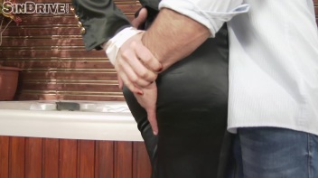 Abbie Cat: Butt Love And Mega Jugs Fill The Hot Tub With Super Babe Flavor Screencap 9 on www.sinx.com