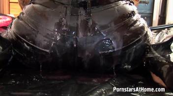 Gina's Gooey Fetish Show Screencap 63 on www.sinx.com