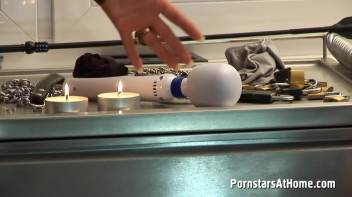 Gina's Gooey Fetish Show Screencap 13 on www.sinx.com