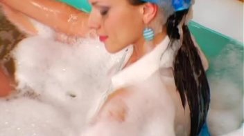 Inflatable Pool Wetlook Fun Screencap 24 on www.sinx.com