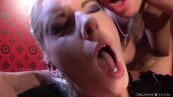 Beautifully Vibrated Lesbo Trio Screencap 58 on www.sinx.com