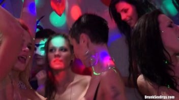 Valentine's Day Vaginas Part 6 - Main Edit Screencap 93 on www.sinx.com