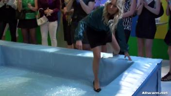 Goo Wrestling Will Leave You Totally Naked Screencap 19 on www.sinx.com