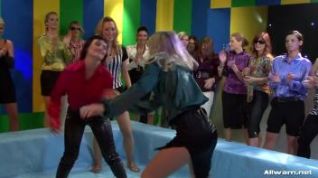 Goo Wrestling Will Leave You Totally Naked Screencap 23 on www.sinx.com