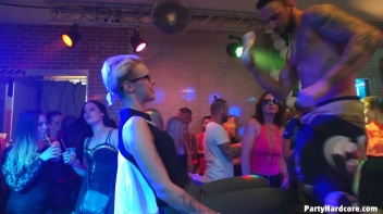 Party Hardcore Gone Crazy Vol. 37 Part 2 - Cam 1 Screencap 71 on www.sinx.com