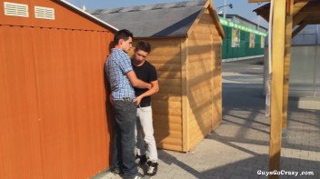 Suckin' It By The Shed! Screencap 4 on www.sinx.com