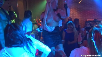 Party Hardcore Gone Crazy Vol. 42 Single Cut: Part 3 - Cam 2 Screencap 98 on www.sinx.com