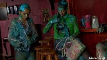 Smoothie Shop WAM Catfight Screencap 101 on www.sinx.com