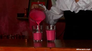 Smoothie Shop WAM Catfight Screencap 2 on www.sinx.com