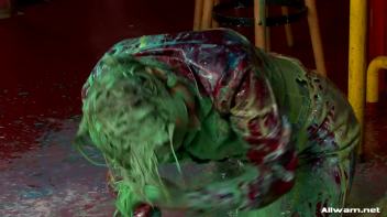 Smoothie Shop WAM Catfight Screencap 51 on www.sinx.com