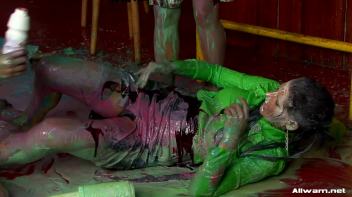 Smoothie Shop WAM Catfight Screencap 55 on www.sinx.com