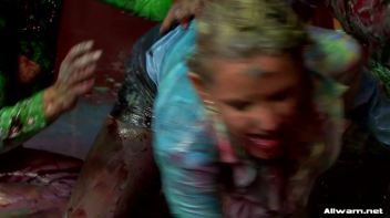 Smoothie Shop WAM Catfight Screencap 67 on www.sinx.com