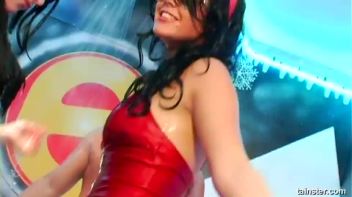 Pussy Blizzard Part 5 - Shower Cam Screencap 17 on www.sinx.com