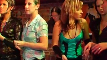 Blue Gel Pit Action! Screencap 105 on www.sinx.com