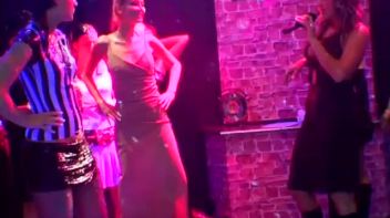 Blue Gel Pit Action! Screencap 2 on www.sinx.com