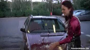 Satin Freaks Messy Carwash Screencap 70 on www.sinx.com