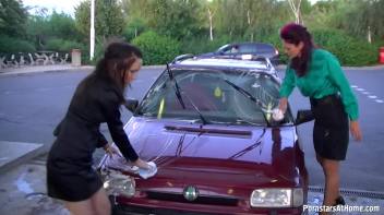 Satin Freaks Messy Carwash Screencap 19 on www.sinx.com