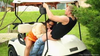 Golden Showers On The Greens Screencap 25 on www.sinx.com