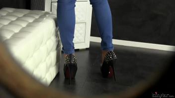 Jizz On Jeans And Let The Fun Begin... Screencap 3 on www.sinx.com