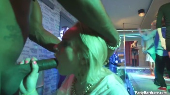 Party Hardcore Gone Crazy Vol. 33 Part 7 - Cam 1 Screencap 114 on www.sinx.com