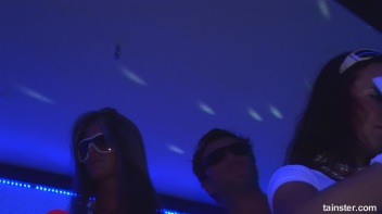 White Sensation Part 6 - Cam 4 Screencap 90 on www.sinx.com