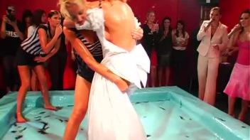 Greased Up and Ready To Fight Screencap 12 on www.sinx.com